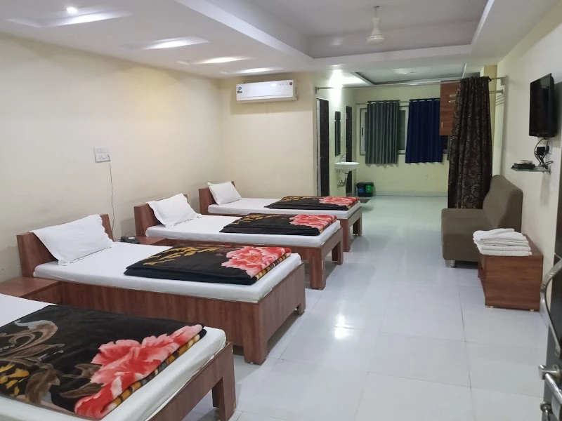 Basic AC room with 4 single beds at Reddy Sathram Seva Sadan Srisailam – Ideal for pilgrims and groups
